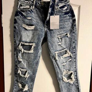 Kancan distressed mom jeans size 3
